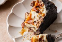 Snickers Bar Cheesecake Perfection