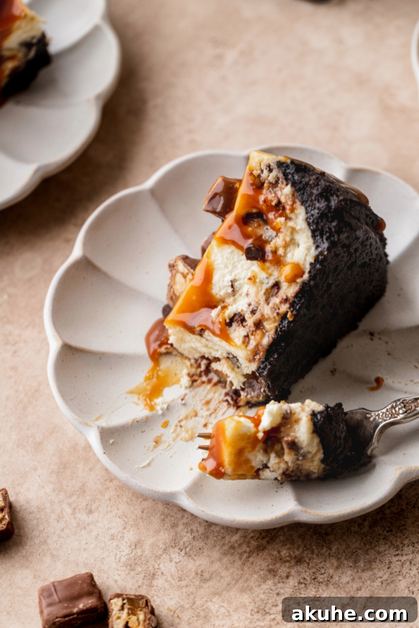 Snickers Bar Cheesecake Perfection 1 featured 1285