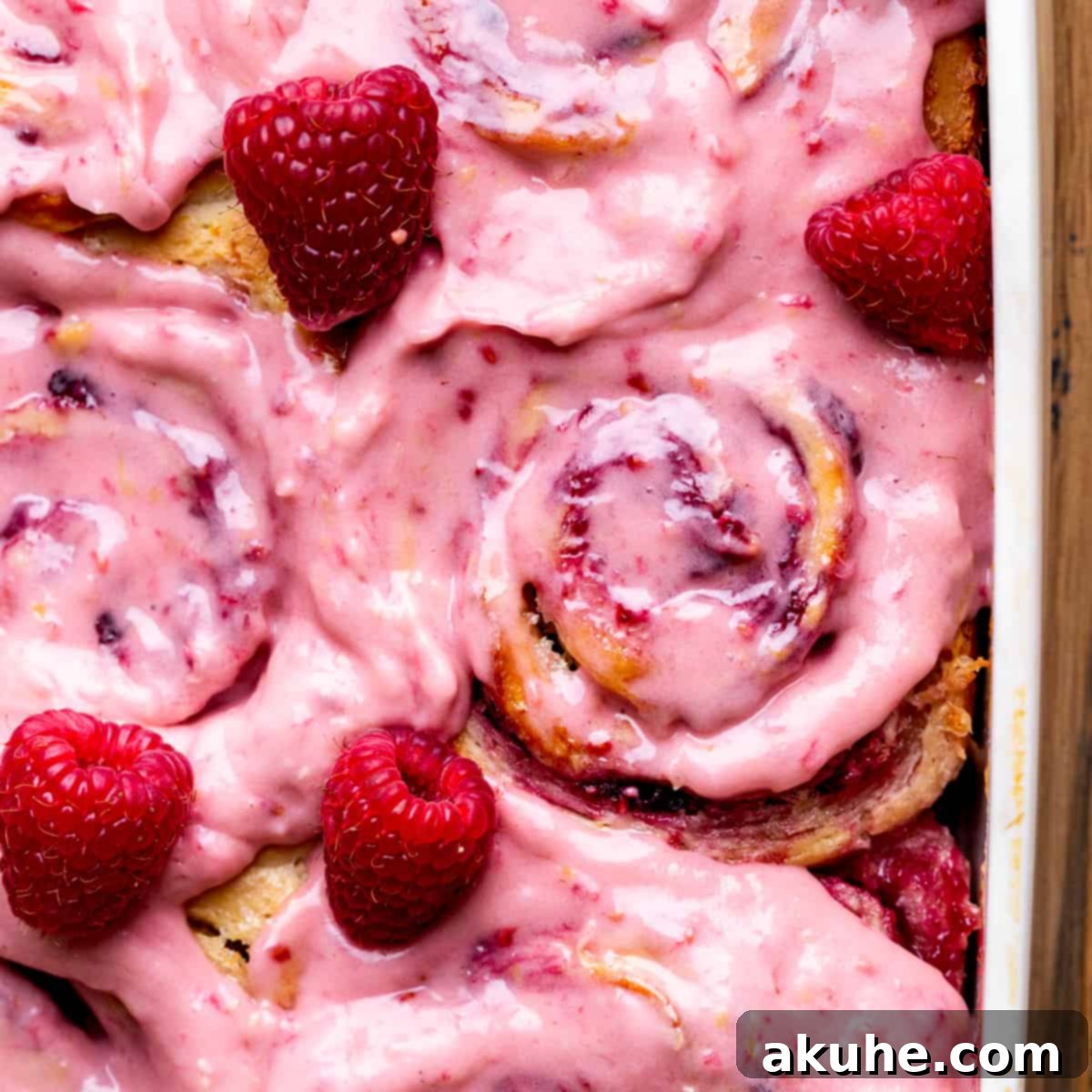 Tangy Lemon Raspberry Buns 1 featured 22585
