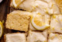 Perfect Lemon Drizzle Cake