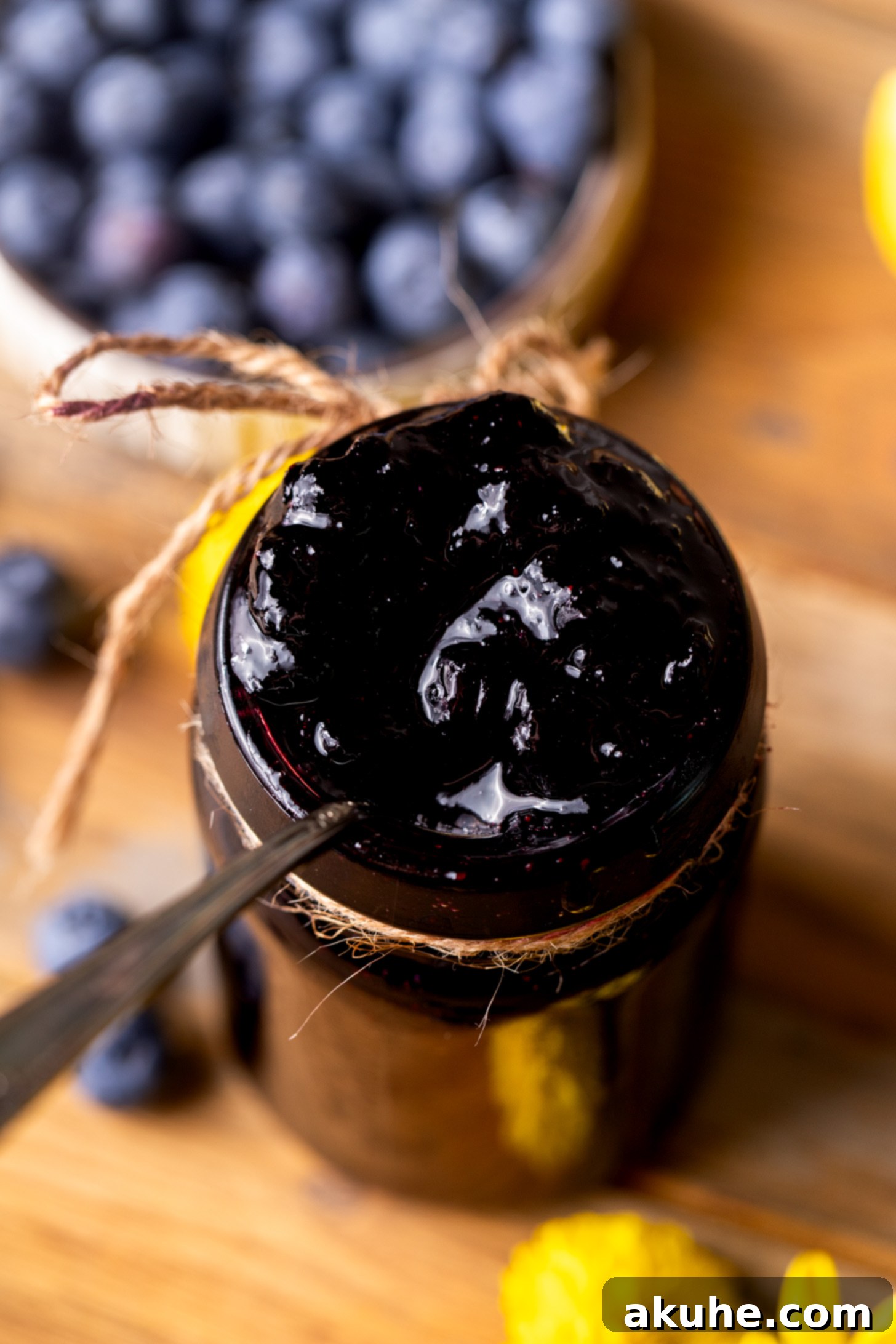 Easy Three Ingredient Blueberry Jam 1 featured 27240
