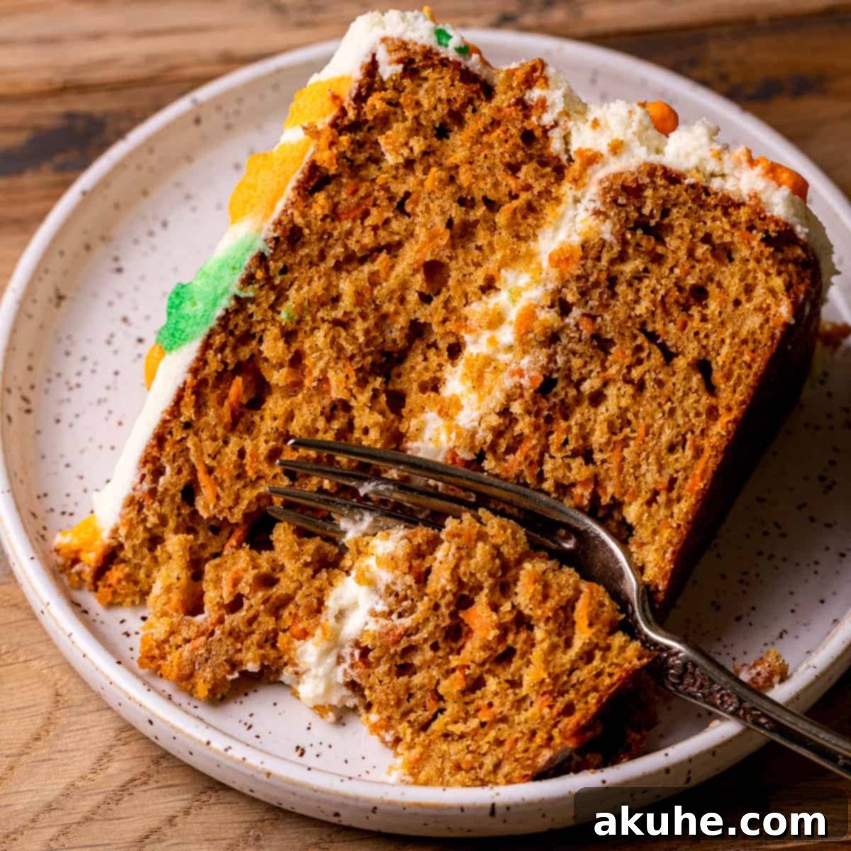 Heavenly Carrot Cake 1 featured 3555