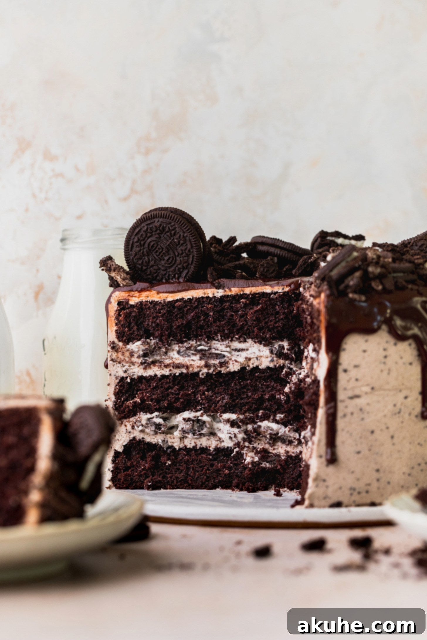 Decadent Oreo Dream Cake 1 featured 599