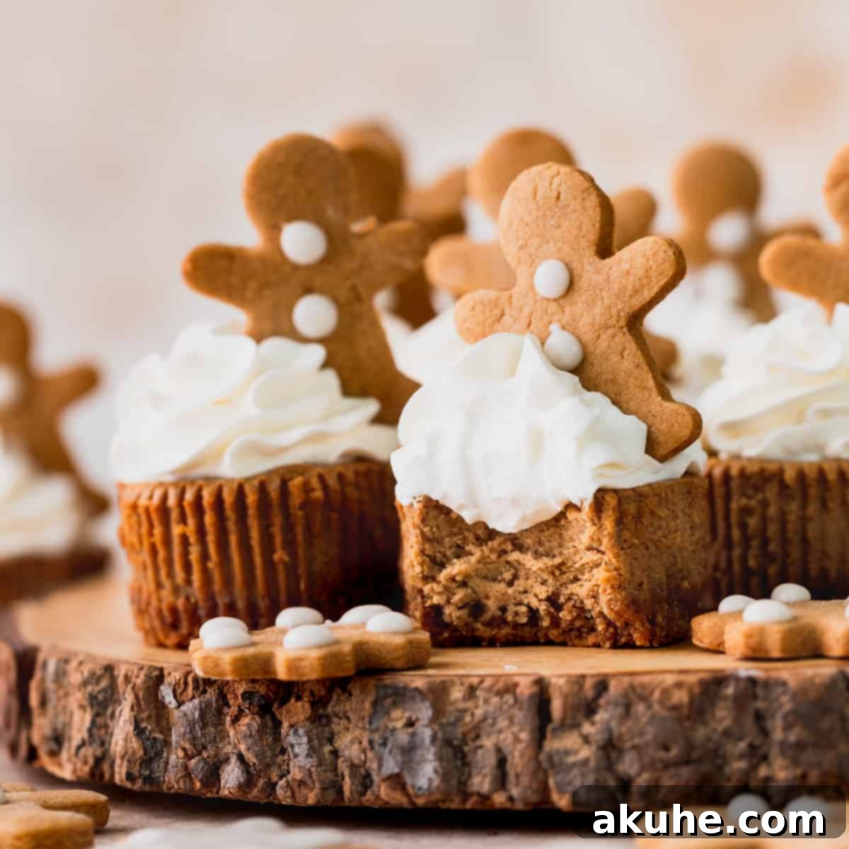 Holiday Gingerbread Cheesecake Delights 1 featured 7935
