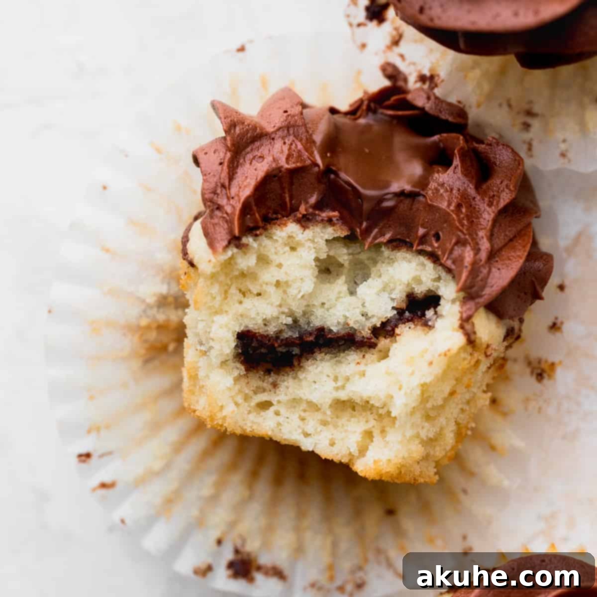 Irresistible Vanilla Nutella Cupcakes 1 featured 8186