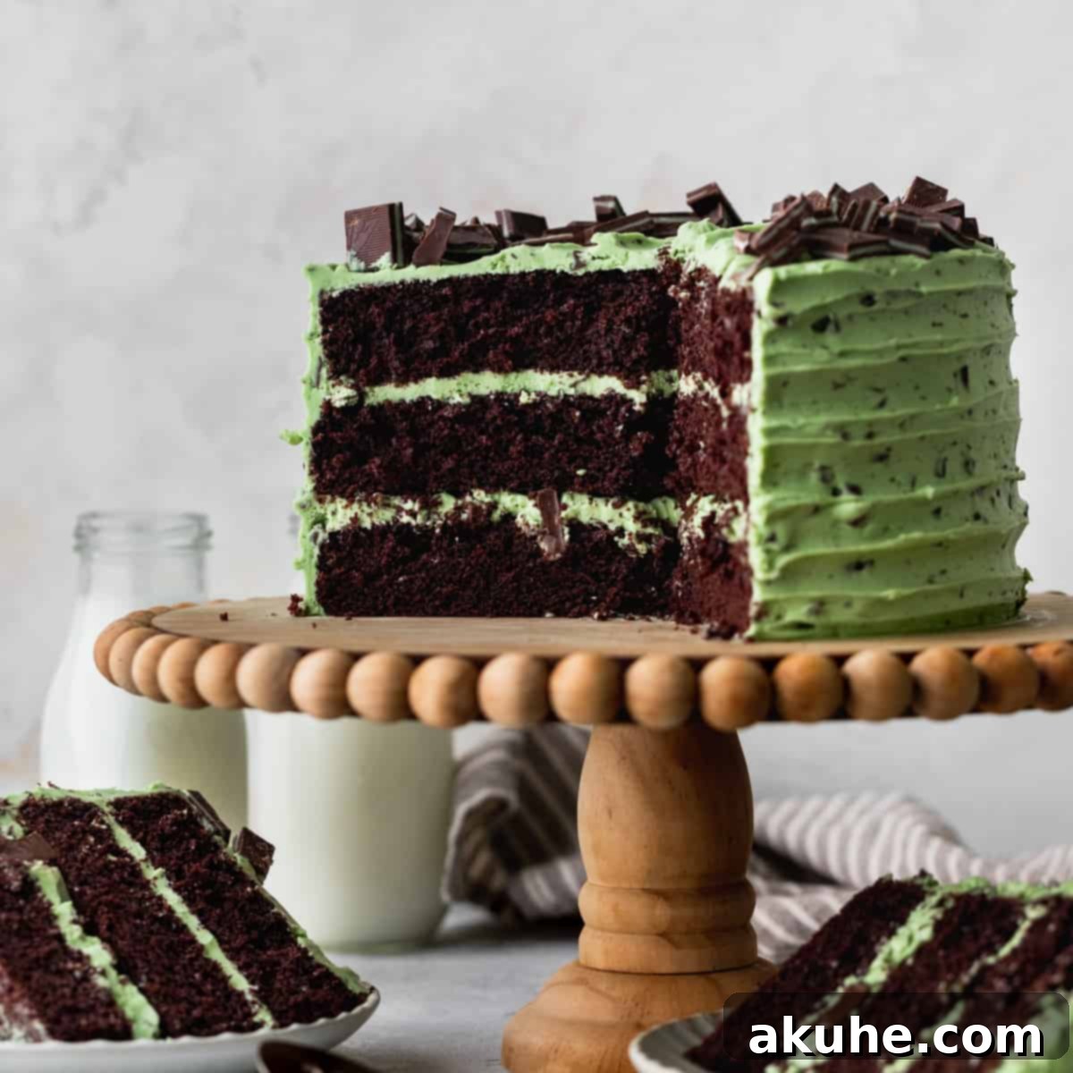 Andes Mint Chocolate Cake 1 featured 9775