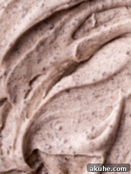 Oreo Cookie Cream 8 Oreo frosting in a bowl close up.